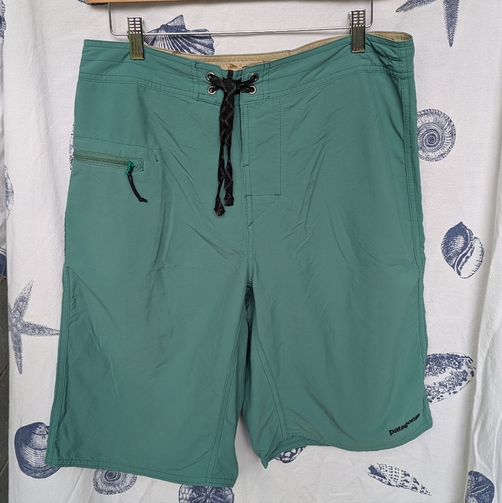 Patagonia Wavefarer Board Shorts Teal 32x10